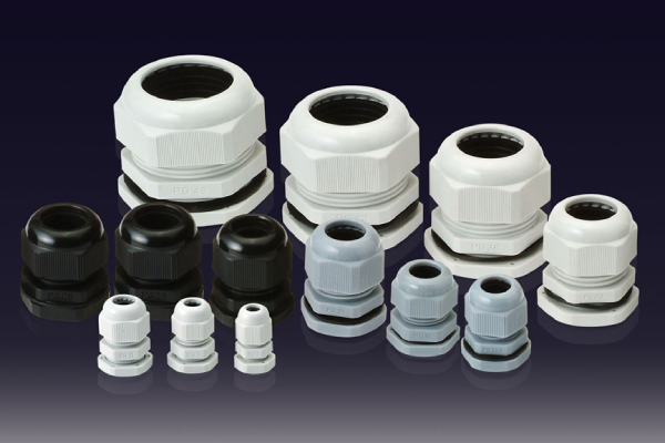 مزایای گلند پلاستیکی