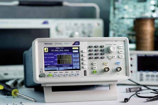 کاربردهای فانکشن ژنراتور